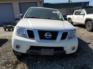 2020 Nissan Frontier SV z VIN 1N6ED0EB4LN711581, wystawiony jako Copart lot #55808795 z przebiegiem 72 339 mil mil oraz Szkoda całkowita • Salvage title. Historia ofert i sprzedaży dostępna na DreamBid. Obrazek 5.