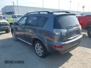 2011 Mitsubishi Outlander SE z VIN JA4AS3AWXBU022418, wystawiony jako IAAI lot #40025021 z przebiegiem 188 695 mil mil oraz . Historia ofert i sprzedaży dostępna na DreamBid. Obrazek 3.