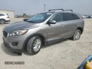 2018 Kia Sorento LX with VIN 5XYPG4A39JG403187, listed as a Copart auction lot 48360805 with 134,624 mi miles and Salvage Title. Bid and sale history available at carsss.com. Image 1.