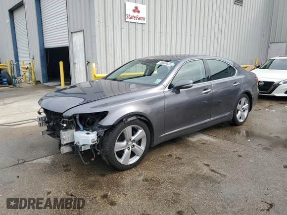 2012 Lexus LS 460 z VIN JTHBL5EF3C5108290, wystawiony jako Copart lot #55386425 z przebiegiem Nie podano mil oraz Szkody całkowita. Historia ofert i sprzedaży dostępna na DreamBid. Obrazek 1.