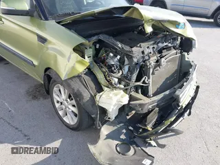 2013 Kia Soul ! with VIN KNDJT2A64D7492006, listed as a IAAI auction lot 40678639 with 56,120 mi miles. Bid and sale history available at carsss.com. Image 6.