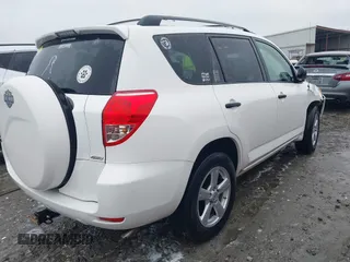 2007 Toyota RAV4 with VIN JTMBK33V976014286, listed as a IAAI auction lot 41568927 with 121,791 mi miles. Bid and sale history available at carsss.com. Image 4.