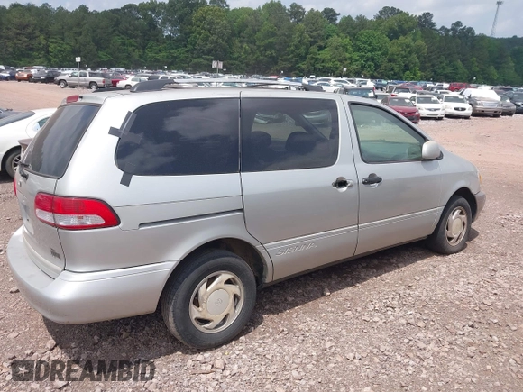 2003 Toyota Sienna LE with VIN 4T3ZF13C83U542299, listed as a IAAI auction lot 42121993 with 229,609 mi miles. Bid and sale history available at carsss.com. Image 6.