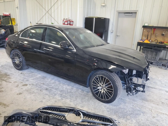 2022 Mercedes-Benz C 300 with VIN W1KAF4HB2NR042016, listed as a Copart auction lot 42020785 with 24,522 mi miles and Salvage Title. Bid and sale history available at DreamBid. Image 4.