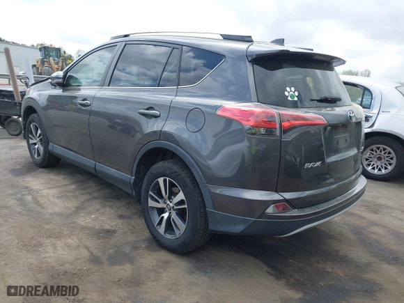 2016 Toyota RAV4 XLE with VIN 2T3WFREV8GW288227, listed as a IAAI auction lot 41931154 with 177,763 mi miles. Bid and sale history available at carsss.com. Image 3.
