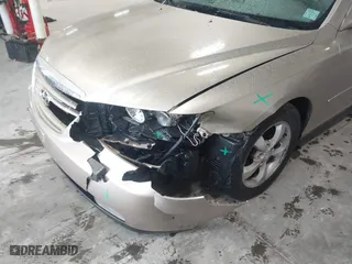 2007 Hyundai Azera GLS with VIN KMHFC46D07A201772, listed as a IAAI auction lot 41212596 with 314,234 mi miles. Bid and sale history available at carsss.com. Image 6.