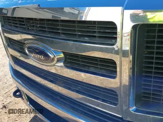 2010 Ford F-250 XL z VIN 1FTSW2B56AEA37604, wystawiony jako IAAI lot #41234124 z przebiegiem 210 940 mil mil oraz . Historia ofert i sprzedaży dostępna na DreamBid. Obrazek 24.