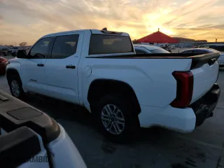 2022 Toyota Tundra 2WD SR5 with VIN 5TFLA5AB9NX004666, listed as a Copart auction lot 39944114 with 86,720 mi miles. Bid and sale history available at carsss.com. Image 2.