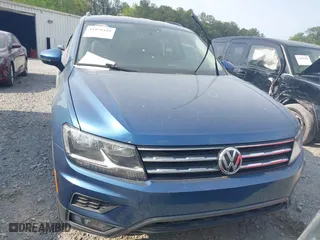 2018 Volkswagen Tiguan S with VIN 3VV0B7AXXJM018455, listed as a IAAI auction lot 41979115 with 92,104 mi miles. Bid and sale history available at carsss.com. Image 12.