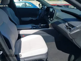 2023 Lexus RX 350h z VIN 2T2BBMCA1PC005914, wystawiony jako IAAI lot #42200587 z przebiegiem 22 480 mil mil oraz . Historia ofert i sprzedaży dostępna na DreamBid. Obrazek 5.
