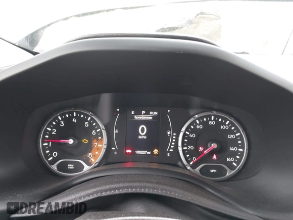 2017 Jeep Renegade Latitude with VIN ZACCJBBB8HPE73414, listed as a IAAI auction lot 41830671 with 105,227 mi miles. Bid and sale history available at carsss.com. Image 7.