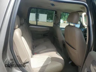 2005 Mercury Mountaineer Convenience z VIN 4M2ZU86W35UJ00268, wystawiony jako Copart lot #65780954 z przebiegiem 168 737 mil mil oraz Szkody całkowita. Historia ofert i sprzedaży dostępna na DreamBid. Obrazek 10.
