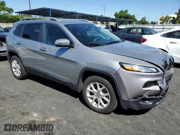 2017 Jeep Cherokee Latitude z VIN 1C4PJLCB6HW502689, wystawiony jako Copart lot #57913075 z przebiegiem 62 435 mil mil oraz Szkoda całkowita • Salvage title. Historia ofert i sprzedaży dostępna na DreamBid. Obrazek 4.