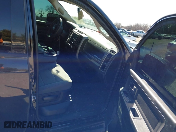 2019 Ram 1500 Express with VIN 1C6RR7FT6KS531421, listed as a IAAI auction lot 41762259 with 109,884 mi miles and . Bid and sale history available at DreamBid. Image 5.