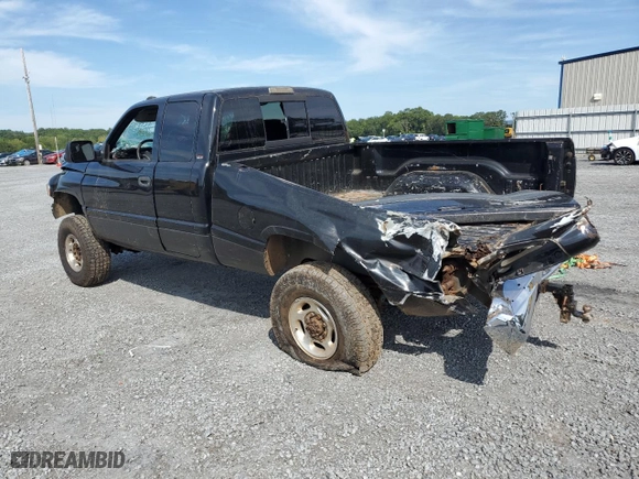 2000 Dodge Ram 2500 with VIN 3B7KF2364YG141972, listed as a Copart auction lot 70001534 with 184,140 mi miles and Salvage Title. Bid and sale history available at carsss.com. Image 2.