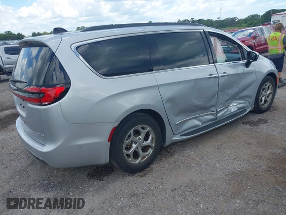 2023 Chrysler Pacifica Limited with VIN 2C4RC1GG8PR506134, listed as a IAAI auction lot 42554422 with 29,378 mi miles and . Bid and sale history available at DreamBid. Image 4.