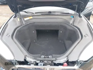 2013 Tesla Model S с VIN 5YJSA1DG9DFP06457, выставлен на аукционе IAAI как лот 42432903 с пробегом 108 007 миль миль и . История ставок и продаж доступна на DreamBid. Изображение 10.