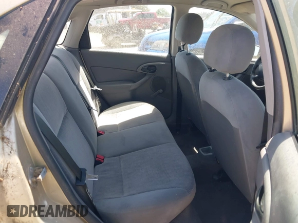 2000 Ford Focus LX with VIN 1FAFP33P2YW427999, listed as a IAAI auction lot 42874144 with 121,885 mi miles and . Bid and sale history available at DreamBid. Image 8.