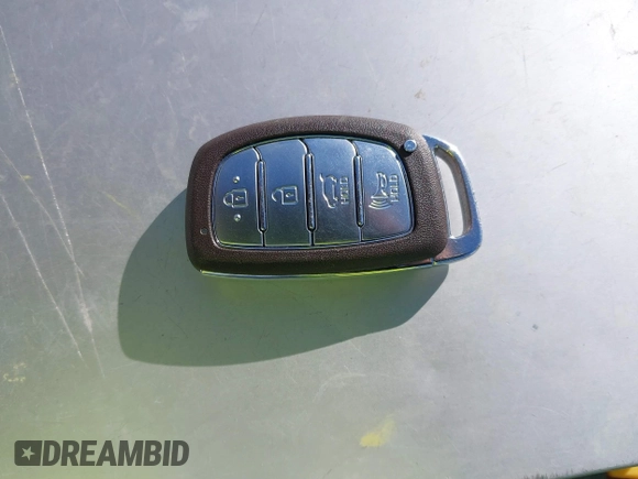 2019 Hyundai Tucson Ultimate with VIN KM8J3CAL2KU903389, listed as a IAAI auction lot 41421264 with 73,326 mi miles. Bid and sale history available at carsss.com. Image 11.