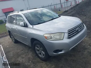 2008 Toyota Highlander with VIN JTEDS41A182058737, listed as a IAAI auction lot 41932660 with 260,512 mi miles. Bid and sale history available at carsss.com. Image 1.