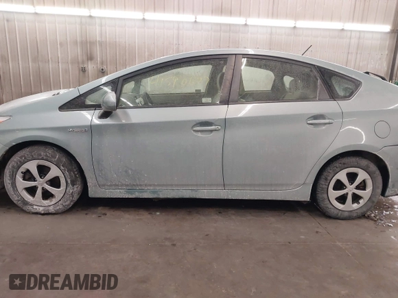 2014 Toyota Prius Four with VIN JTDKN3DU5E1782404, listed as a IAAI auction lot 41590677 with 89,465 mi miles. Bid and sale history available at carsss.com. Image 15.