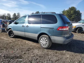 2002 Toyota Sienna LE with VIN 4T3ZF13C82U482524, listed as a Copart auction lot 82845954 with 233,908 mi miles and Salvage Title. Bid and sale history available at carsss.com. Image 2.