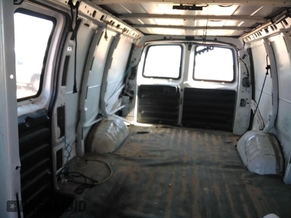 2017 Chevrolet Express Cargo Van with VIN 1GCWGBFG9H1138096, listed as a Copart auction lot 51268905 with 186,298 mi miles and Clean Title. Bid and sale history available at carsss.com. Image 10.