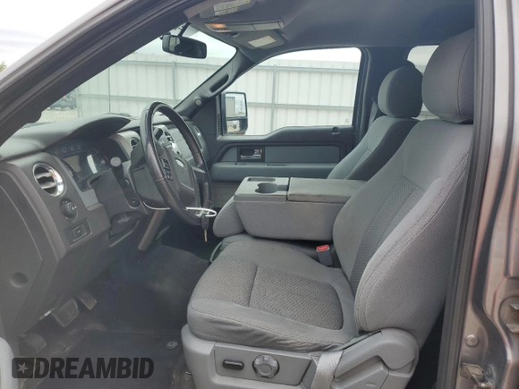 2012 Ford F-150 XL z VIN 1FTFW1ET9CFA54478, wystawiony jako Copart lot #60989195 z przebiegiem 157 143 mil mil oraz Nie do naprawy • Non repairable. Historia ofert i sprzedaży dostępna na DreamBid. Obrazek 7.