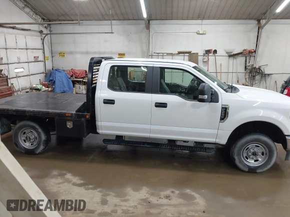 2022 Ford F-250 XL z VIN 1FT7W2B65NEC60608, wystawiony jako IAAI lot #42566725 z przebiegiem 169 011 mil mil oraz . Historia ofert i sprzedaży dostępna na DreamBid. Obrazek 13.