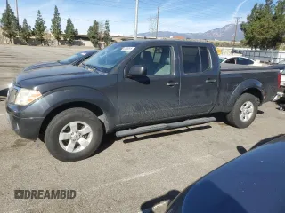 2012 Nissan Frontier SV z VIN 1N6AD0FR5CC440553, wystawiony jako Copart lot #47053815 z przebiegiem 172 339 mil mil oraz Szkody całkowita. Historia ofert i sprzedaży dostępna na DreamBid. Obrazek 1.