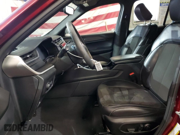 2023 Jeep Grand Cherokee Laredo with VIN 1C4RJGAGXPC647782, listed as a Copart auction lot 45349005 with 36,268 mi miles and Clean title. Bid and sale history available at DreamBid. Image 7.
