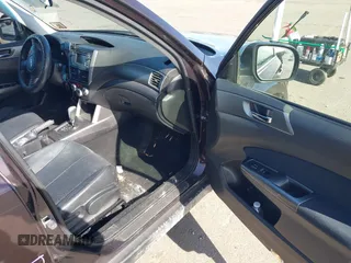 2013 Subaru Forester X Limited с VIN JF2SHAEC3DH431645, выставлен на аукционе IAAI как лот 41790458 с пробегом 136 250 миль миль и . История ставок и продаж доступна на DreamBid. Изображение 5.