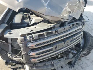 2016 GMC Canyon 4WD SLE z VIN 1GTG6CE31G1318196, wystawiony jako Copart lot #51511425 z przebiegiem 122 107 mil mil oraz Szkody całkowita. Historia ofert i sprzedaży dostępna na DreamBid. Obrazek 13.