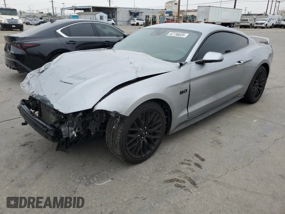 2021 Ford Mustang GT z VIN 1FA6P8CF3M5117977, wystawiony jako Copart lot #62736635 z przebiegiem 13 557 mil mil oraz Szkoda całkowita • Salvage title. Historia ofert i sprzedaży dostępna na DreamBid. Obrazek 1.