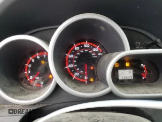 2010 Pontiac Vibe w/1SA with VIN 5Y2SP6E88AZ416882, listed as a Copart auction lot 81860554 with 133,635 mi miles and Salvage Title. Bid and sale history available at carsss.com. Image 9.