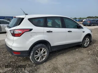 2018 Ford Escape S with VIN 1FMCU0F70JUA94439, listed as a Copart auction lot 62675905 with 211,864 mi miles and Salvage title. Bid and sale history available at DreamBid. Image 3.