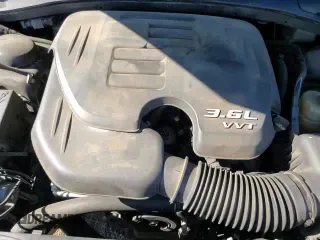 2017 Chrysler 300 Limited с VIN 2C3CCAAG2HH521688, выставлен на аукционе Copart как лот 69904475 с пробегом 124 945 миль миль и Списание • Salvage title. История ставок и продаж доступна на DreamBid. Изображение 13.