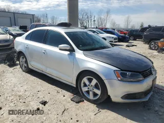 2013 Volkswagen Jetta TDI w/Premium with VIN 3VWLL7AJ9DM257467, listed as a Copart auction lot 49303315 with 168,001 mi miles and Clean title. Bid and sale history available at DreamBid. Image 4.