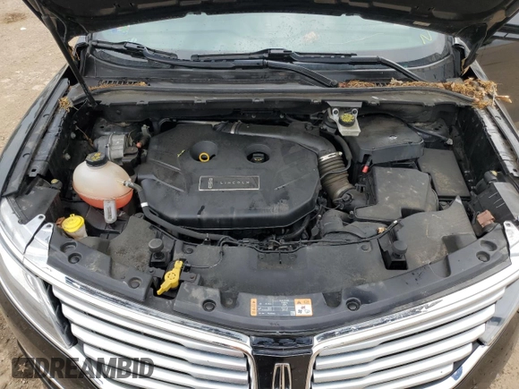2017 Lincoln MKC Reserve z VIN 5LMTJ3DH2HUL46883, wystawiony jako Copart lot #60830925 z przebiegiem 56 077 mil mil oraz Szkoda całkowita • Salvage title. Historia ofert i sprzedaży dostępna na DreamBid. Obrazek 11.
