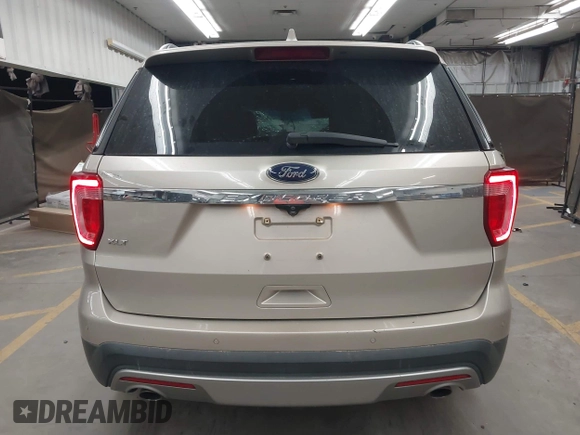2017 Ford Explorer XLT with VIN 1FM5K7D86HGA61358, listed as a IAAI auction lot 41948512 with 167,914 mi miles and . Bid and sale history available at carsss.com. Image 16.