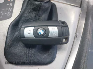 2007 BMW 6 Series 650i z VIN WBAEK13507CN82958, wystawiony jako IAAI lot #42066620 z przebiegiem 140 866 mil mil oraz . Historia ofert i sprzedaży dostępna na DreamBid. Obrazek 11.