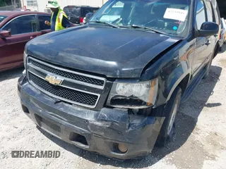 2008 Chevrolet Tahoe 1LT with VIN 1GNFC13098R125886, listed as a IAAI auction lot 42739949 with Not provided miles and . Bid and sale history available at DreamBid. Image 6.