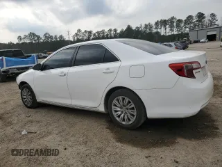 2014 Toyota Camry L with VIN 4T1BF1FKXEU462292, listed as a Copart auction lot 44062445 with 172,634 mi miles and Salvage Title. Bid and sale history available at carsss.com. Image 2.