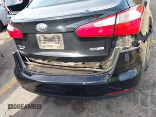 2016 Kia Forte EX z VIN KNAFX4A86G5528170, wystawiony jako IAAI lot #40976618 z przebiegiem 131 963 mil mil oraz . Historia ofert i sprzedaży dostępna na DreamBid. Obrazek 17.