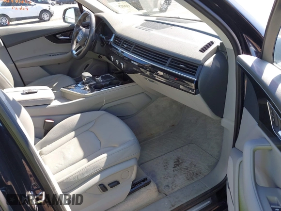 2017 Audi Q7 Premium Plus with VIN WA1LAAF79HD043044, listed as a IAAI auction lot 41692975 with 109,430 mi miles. Bid and sale history available at carsss.com. Image 5.
