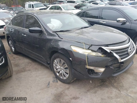 2013 Nissan Altima 2.5 SL with VIN 1N4AL3AP5DN437340, listed as a IAAI auction lot 41929431 with 196,520 mi miles. Bid and sale history available at carsss.com. Image 1.