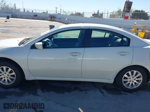2009 Mitsubishi Galant ES z VIN 4A3AB36F39E018310, wystawiony jako IAAI lot #41709468 z przebiegiem 190 710 mil mil oraz . Historia ofert i sprzedaży dostępna na DreamBid. Obrazek 14.