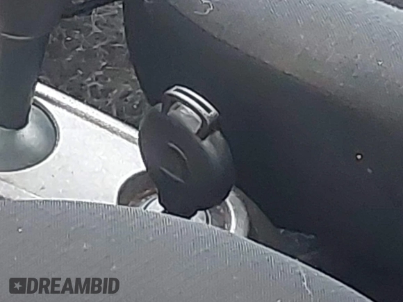 2013 Smart fortwo Pure с VIN WMEEJ3BA3DK682782, выставлен на аукционе IAAI как лот 42728005 с пробегом Не указан миль и . История ставок и продаж доступна на DreamBid. Изображение 11.