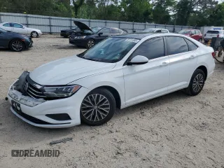 2020 Volkswagen Jetta S с VIN 3VWCB7BU2LM009748, выставлен на аукционе Copart как лот 56191655 с пробегом 97 022 миль миль и Списание • Salvage title. История ставок и продаж доступна на DreamBid. Изображение 1.