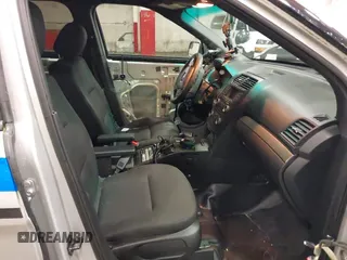 2016 Ford Police Interceptor Utility z VIN 1FM5K8AR2GGC06039, wystawiony jako IAAI lot #41640964 z przebiegiem 85 915 mil mil oraz . Historia ofert i sprzedaży dostępna na DreamBid. Obrazek 5.